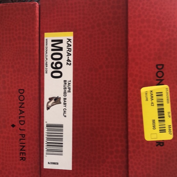 Donald Pliner Kara Peep Toe Pumps Size 9 - Picture 10 of 10